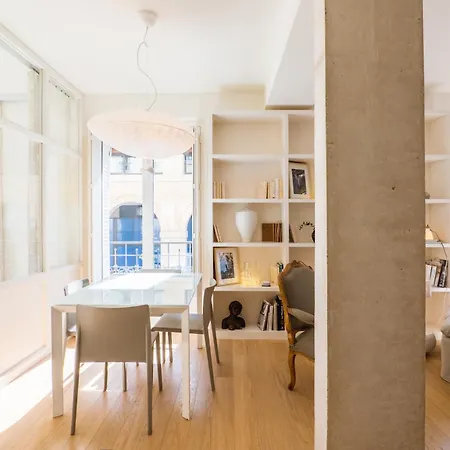 Veeve - Alabaster Bright Apartment Paris